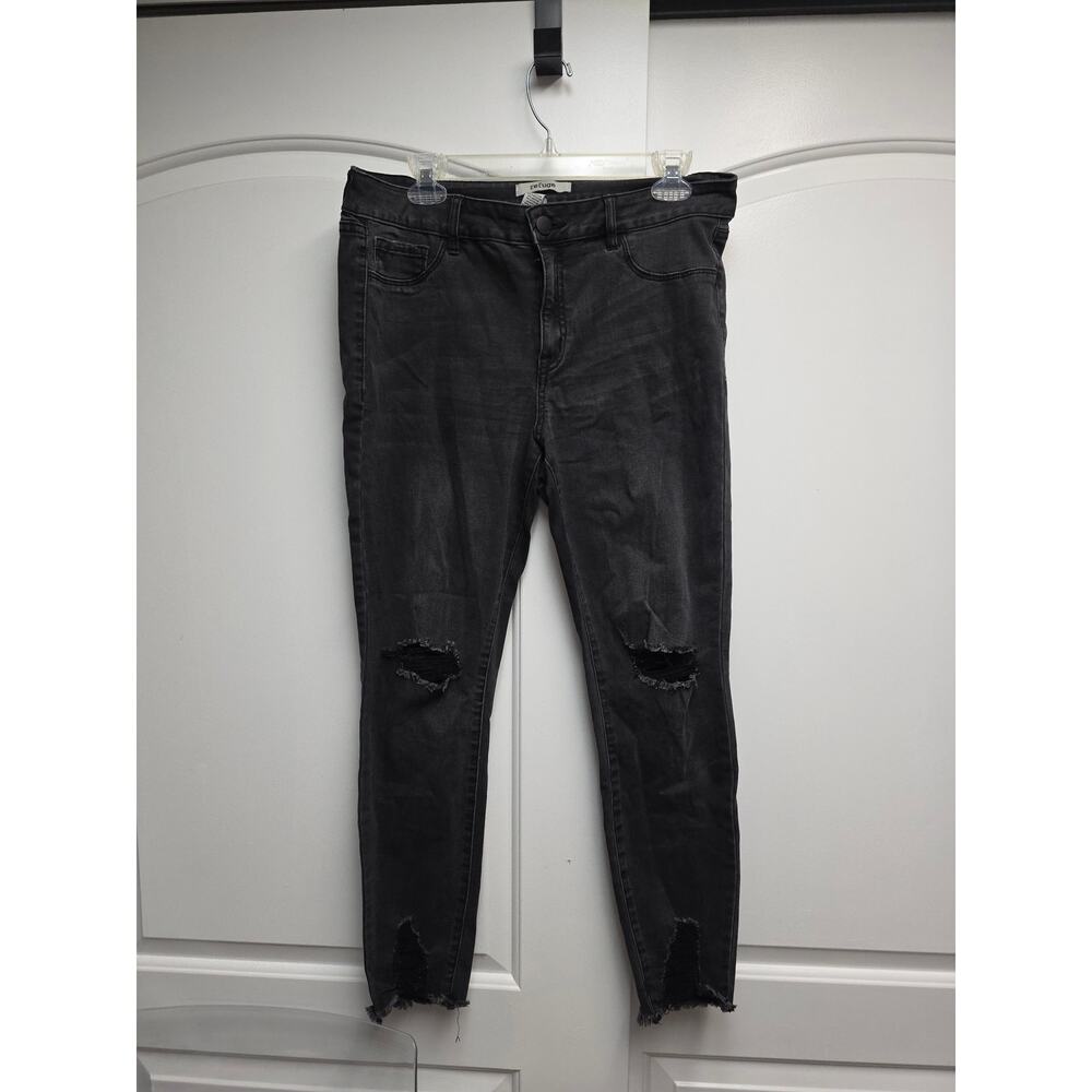 Refuge Jeans Womens Size 12 Black Faded Destroyed Knee Cut Off Skinny Fitted